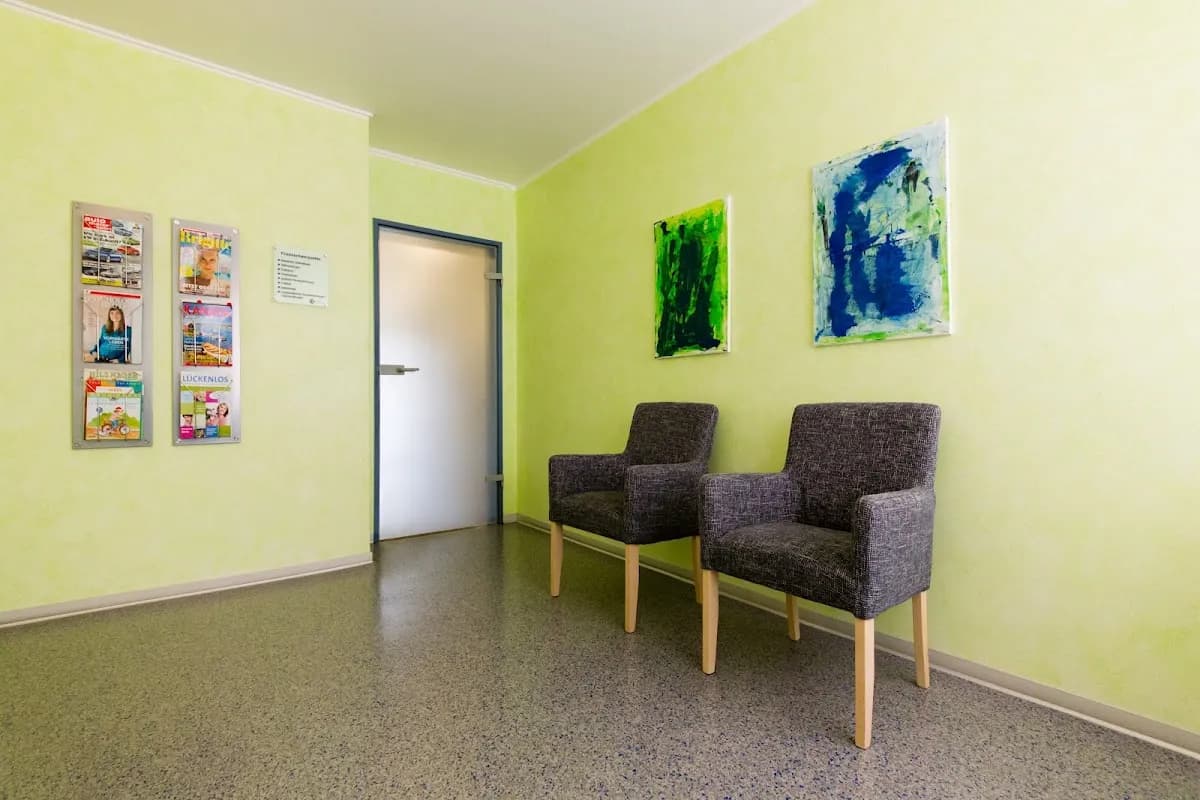 Katrin Bazak, Praxis für Zahnerhaltung und ästhetische Zahnmedizin — Foto aus dem Google-Eintrag der Praxis