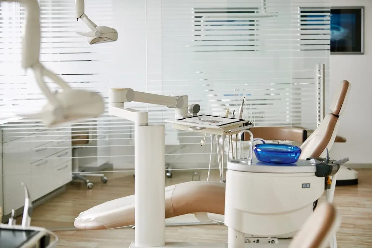 KIEFERORTHOPÄDE + ZAHNARZT Dr. Lampe Dr. Hansen & Drs. Straub - Pasing — Foto aus dem Google-Eintrag der Praxis
