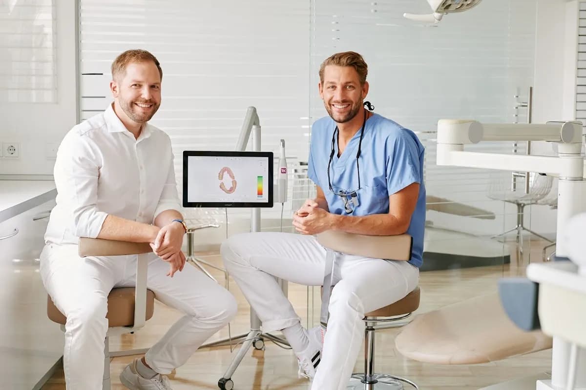 KIEFERORTHOPÄDE + ZAHNARZT Dr. Lampe Dr. Hansen & Drs. Straub - Pasing — Foto aus dem Google-Eintrag der Praxis