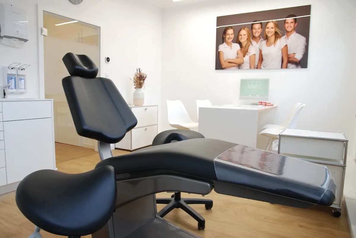 Kieferorthopädie Lechhausen - Dr. Marek Silla — Foto aus dem Google-Eintrag der Praxis