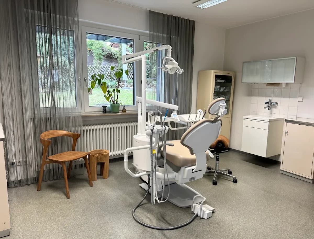 Kieferorthopädie und Oralchirurgie am Gablenberg - Dr. med. dent. Charlotte Vehring — Foto aus dem Google-Eintrag der Praxis