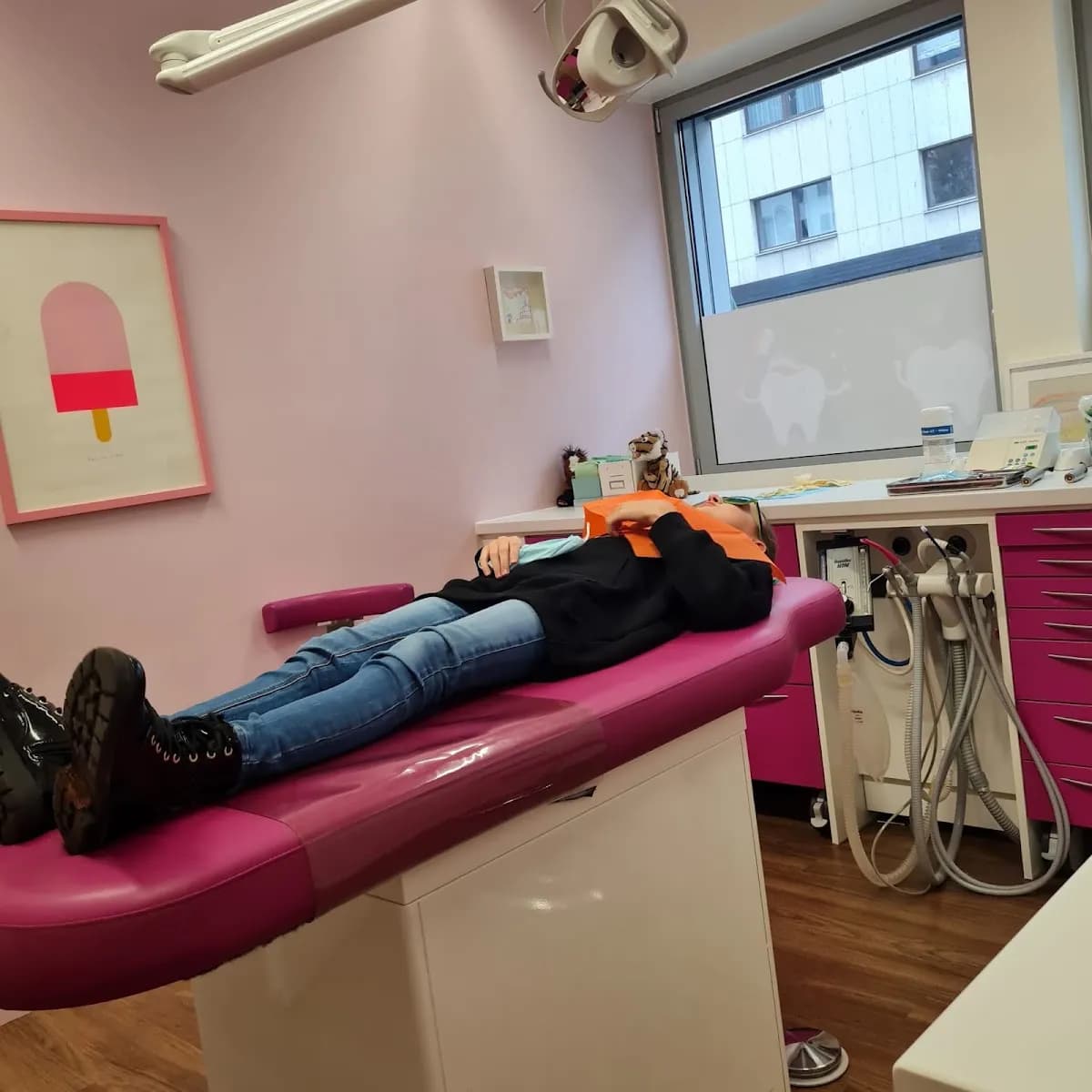 Kinderzahnarzt Frankfurt MVZ GmbH Dr. Catharina Steuer-Müller — Foto aus dem Google-Eintrag der Praxis
