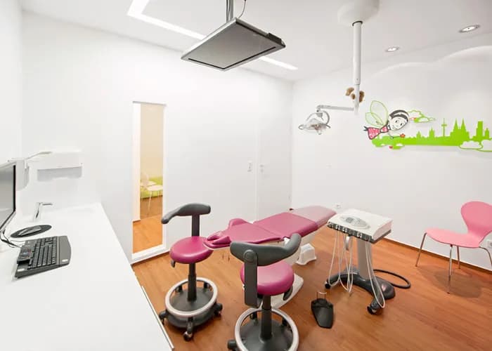Kinderzahnarzt Köln, Zahnfee Köln Dr. Özgür Gündüz — Foto aus dem Google-Eintrag der Praxis