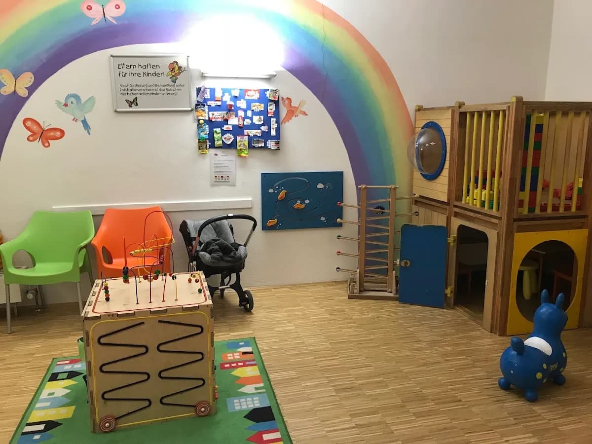 Kinderzahnarztpraxis Dr. Benz & Dr. Reeka-Bartschmid — Foto aus dem Google-Eintrag der Praxis