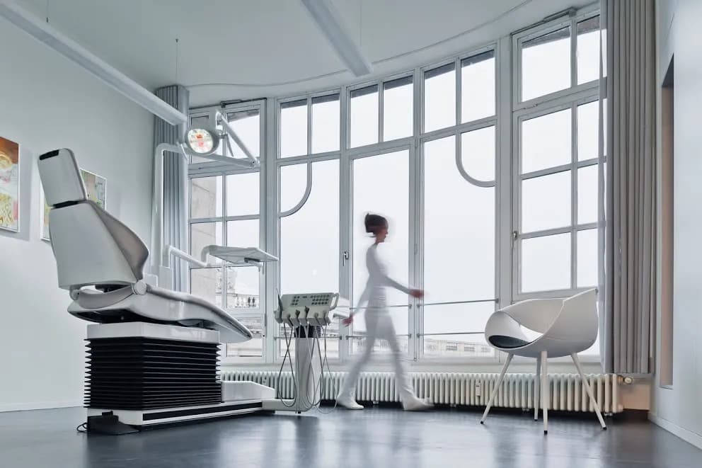 Kompetenzzentrum für Zahnimplantate im WMF, Gutsche & Kollegen — Foto aus dem Google-Eintrag der Praxis