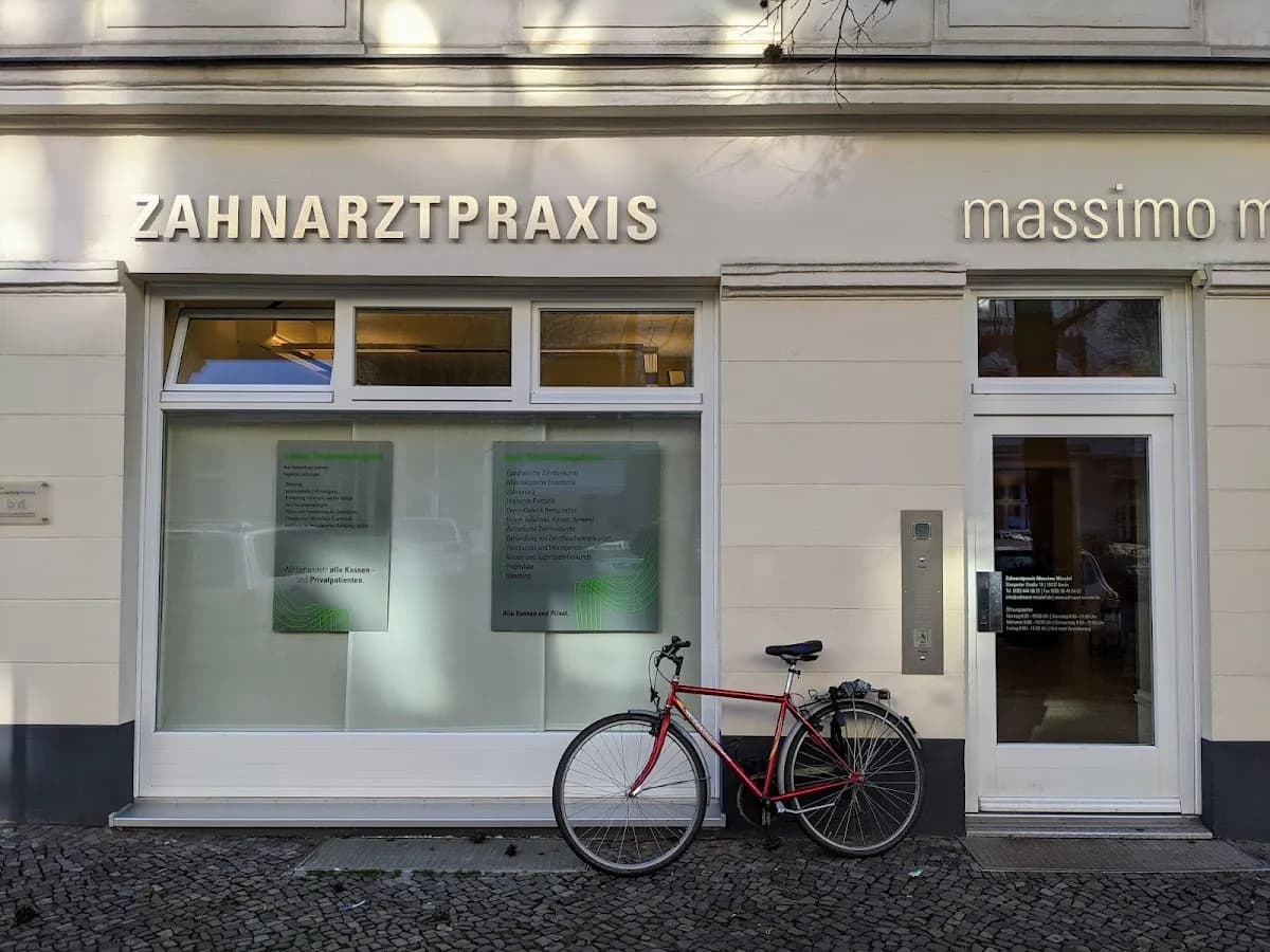 Massimo Micalef Zahnarztpraxis - Zahnarzt — Foto aus dem Google-Eintrag der Praxis