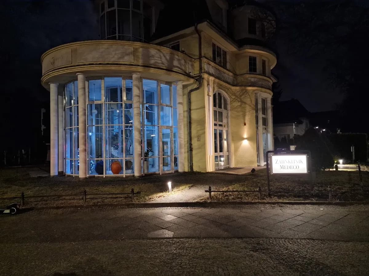 Medeco Zahnklinik Berlin Dahlem — Foto aus dem Google-Eintrag der Praxis