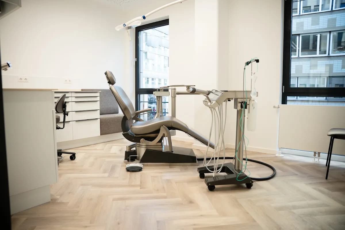 MKG Solitude - Stuttgart Stadtmitte — Foto aus dem Google-Eintrag der Praxis