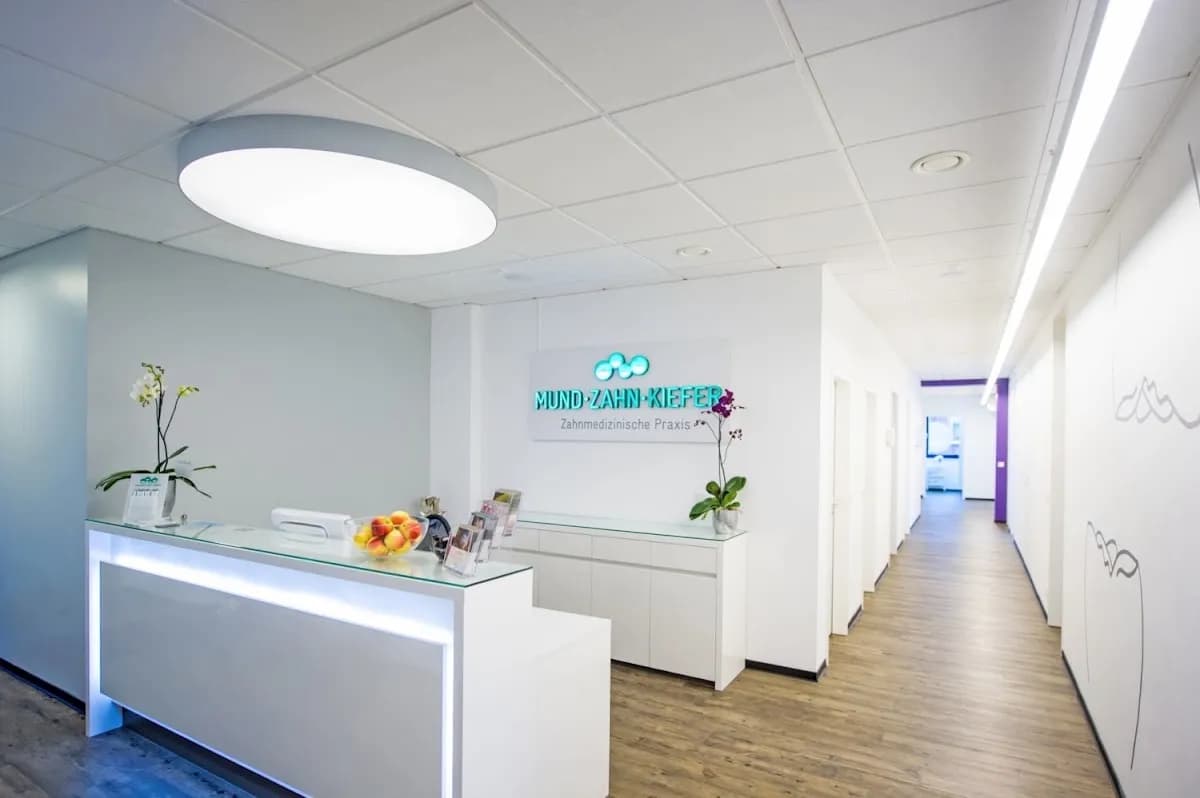 MUND-ZAHN-KIEFER DANA VOGT — Foto aus dem Google-Eintrag der Praxis