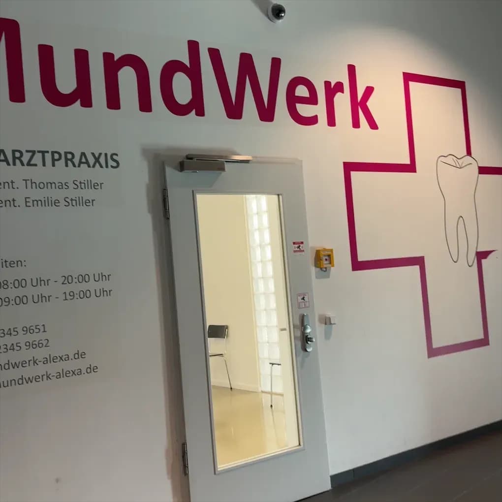 MundWerk im Alexa - Dr. med. dent. Thomas Stiller & Dr. med. dent. Emilie Stiller — Foto aus dem Google-Eintrag der Praxis