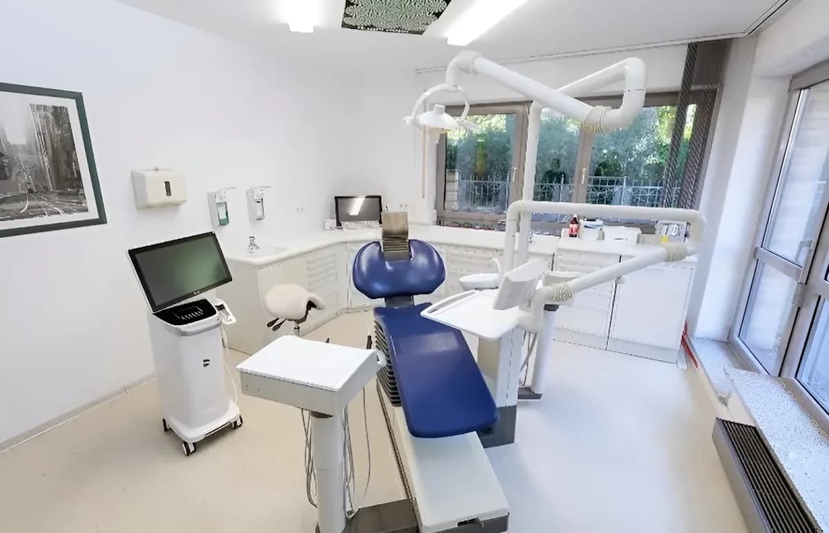 New Dental Studio — Foto aus dem Google-Eintrag der Praxis