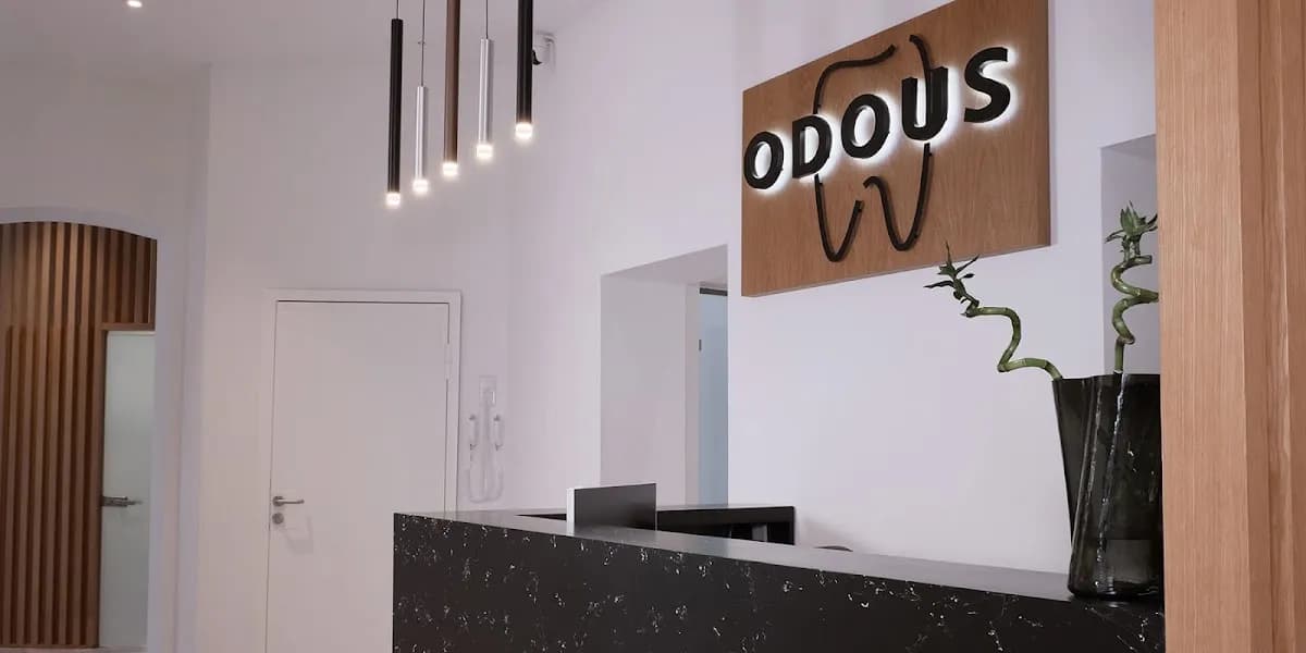 ODOUS - Zahnarzt Düsseldorf Pempelfort E. Doulgeridou — Foto aus dem Google-Eintrag der Praxis