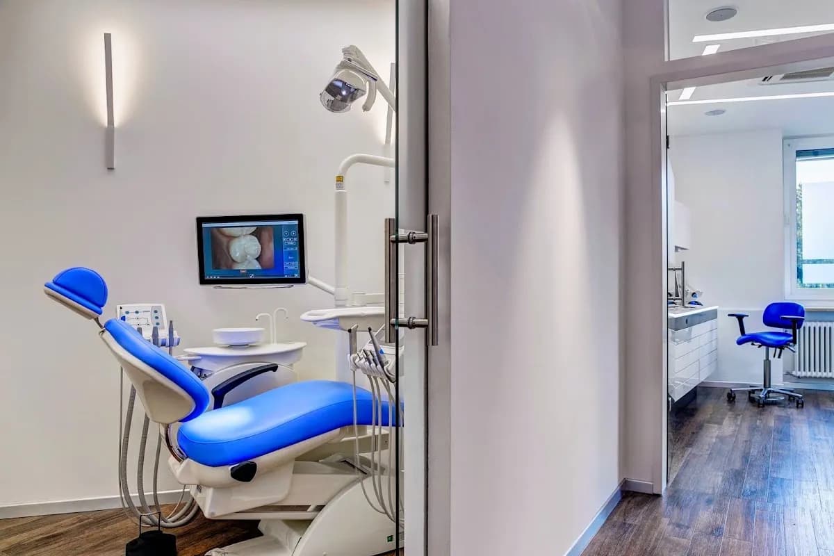 Oralchirurgie Haidhausen | Zahnarzt Dr. med. dent. Stefan Schubert, Msc. — Foto aus dem Google-Eintrag der Praxis