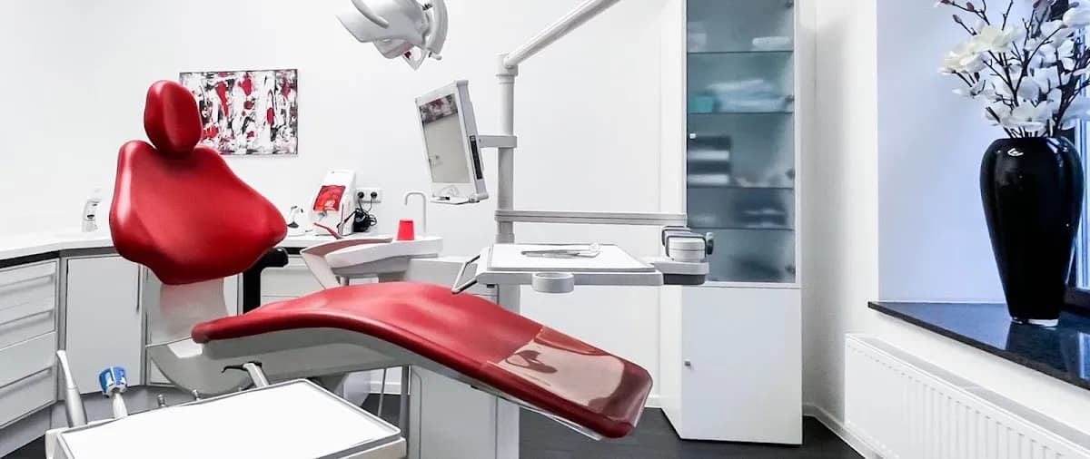 Oralchirurgie im Oelßner’s Hof — Foto aus dem Google-Eintrag der Praxis