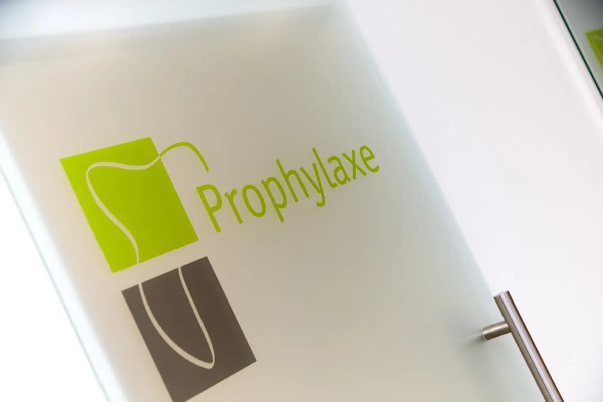 Praxis für Zahngesundheit - Dr. med. dent. Emeklibas — Foto aus dem Google-Eintrag der Praxis