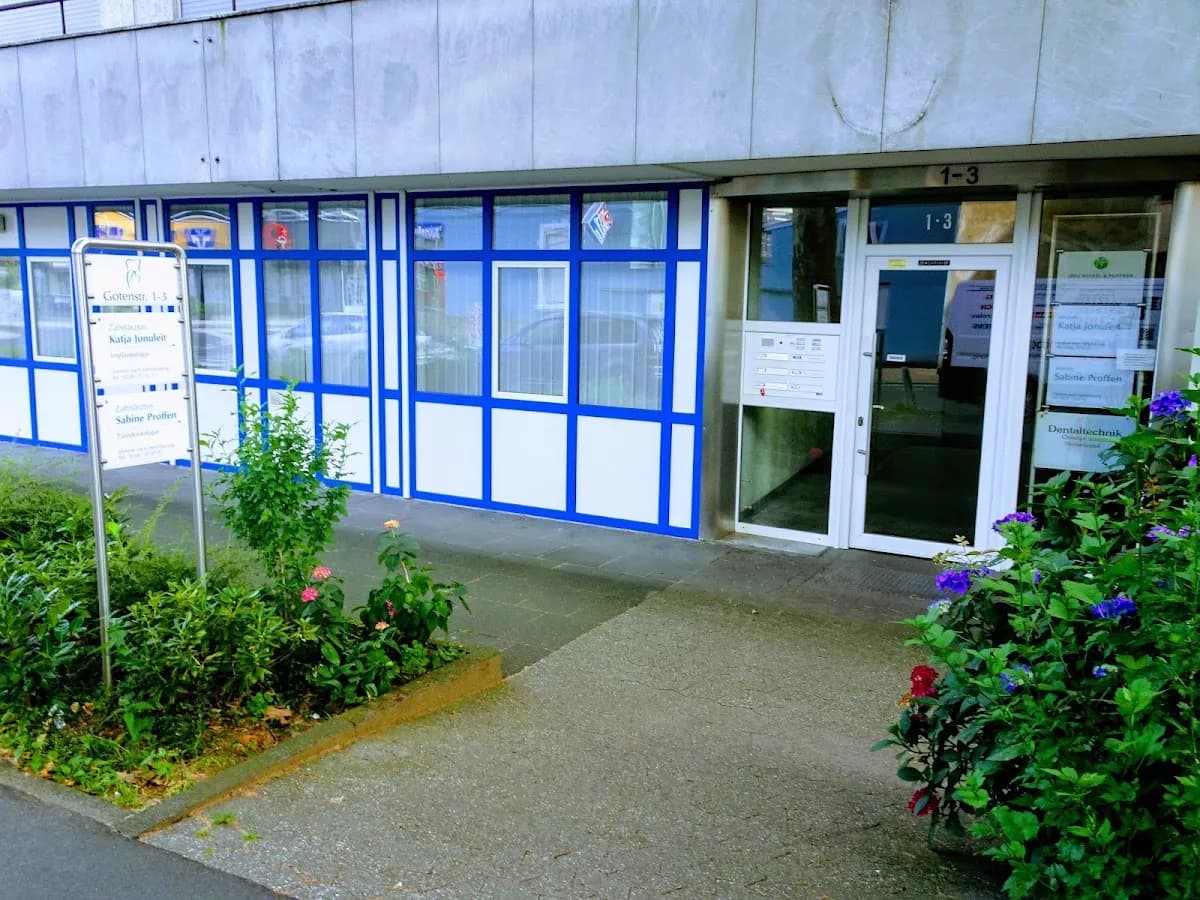 Praxis für Zahnheilkunde Dr. Salma Okko — Foto aus dem Google-Eintrag der Praxis