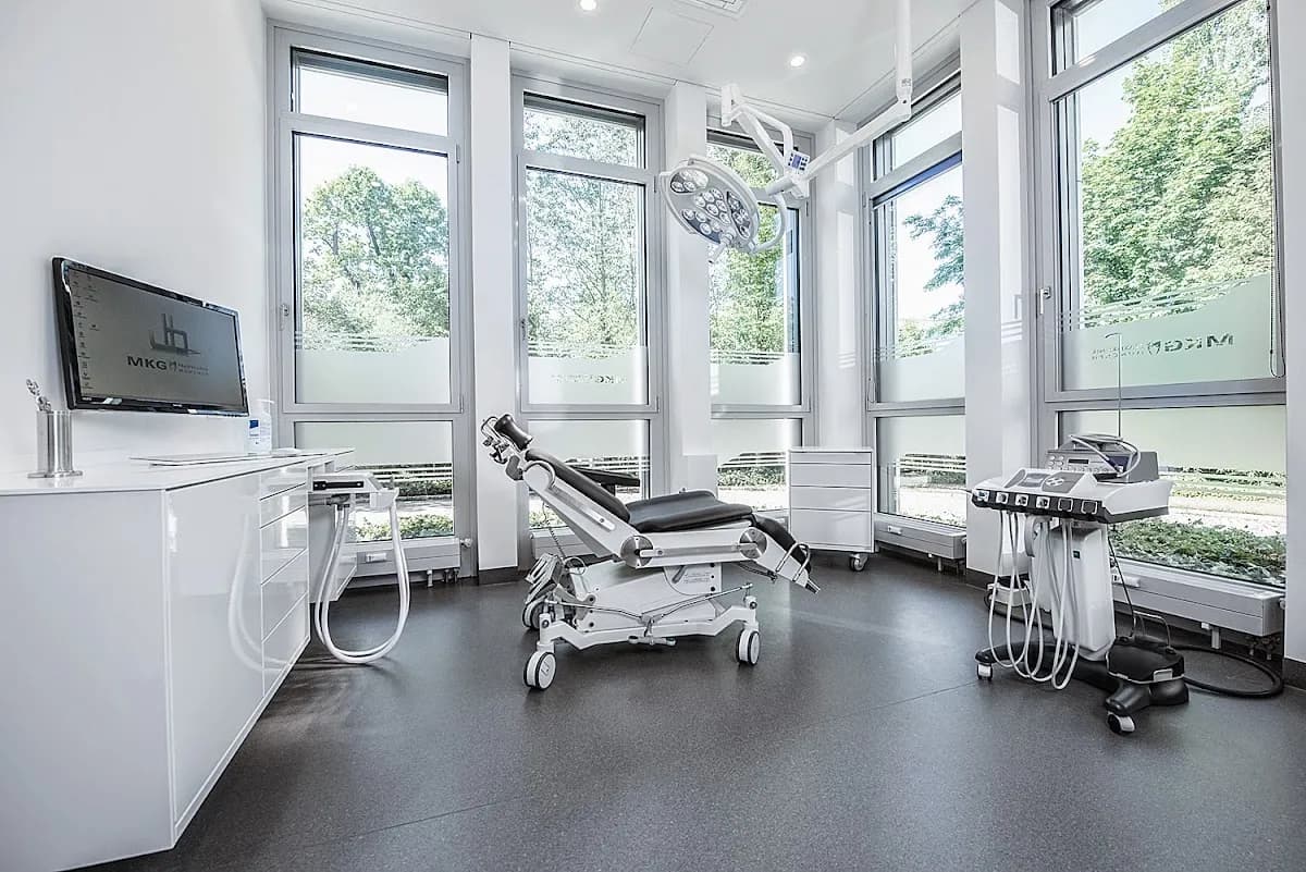 Praxisklinik München-Süd SCHMITT & KÖHNCKE — Foto aus dem Google-Eintrag der Praxis