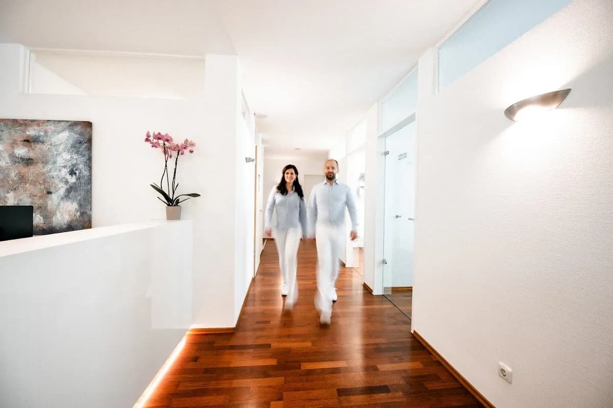 SAYKIN² Zahnmedizin - Ihr Zahnarzt Frankfurt — Foto aus dem Google-Eintrag der Praxis