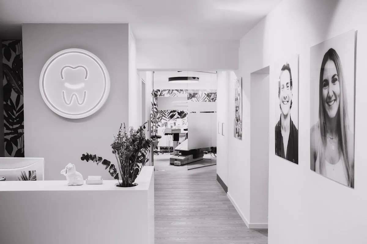 STRAHLEMANN - Praxis für Zahngesundheit | Zahnarzt Leverkusen — Foto aus dem Google-Eintrag der Praxis