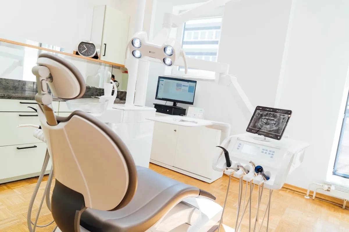 Studio Dental Berlin - Dr. Cornelia Montag — Foto aus dem Google-Eintrag der Praxis