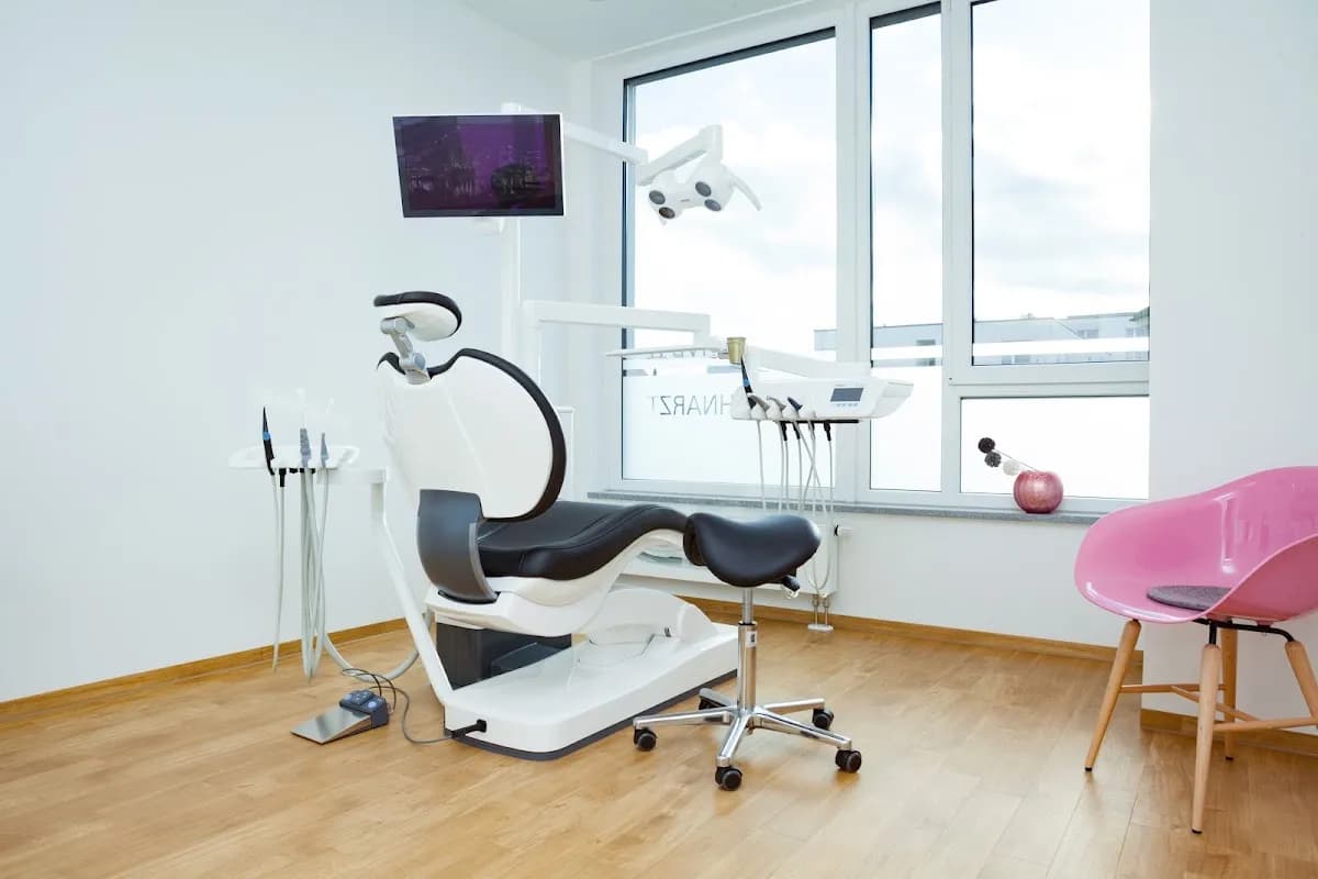 Zahnarzt am Galgenberg - Dr. Veronika Nowroth — Foto aus dem Google-Eintrag der Praxis