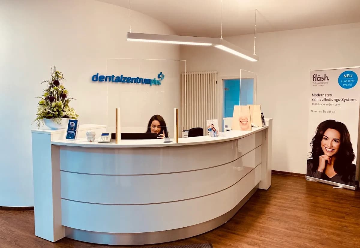 Zahnarzt Berlin Schöneberg - Dental21 (ehemals Dentalzentrum Plus) — Foto aus dem Google-Eintrag der Praxis