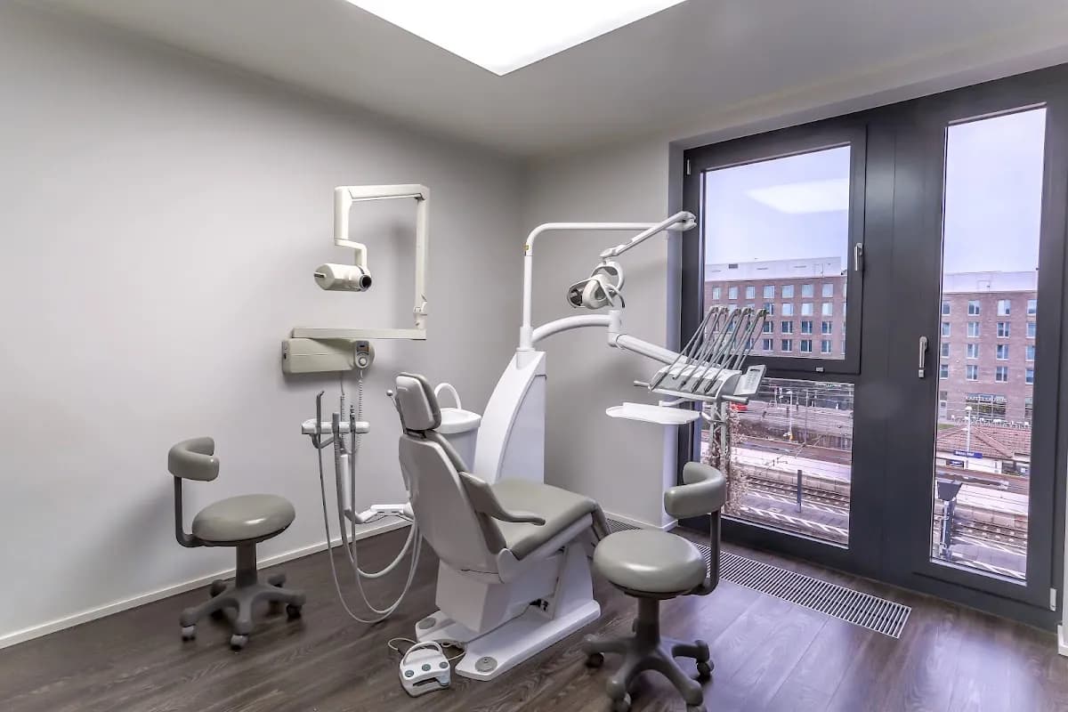 Zahnarzt Bonn Dental21 — Foto aus dem Google-Eintrag der Praxis