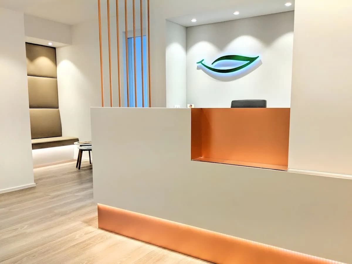 Zahnarzt - Costin Marinescu, Dr-Medic Stom, DDS - Advanced Aesthetic and Preventive Dentistry — Foto aus dem Google-Eintrag der Praxis