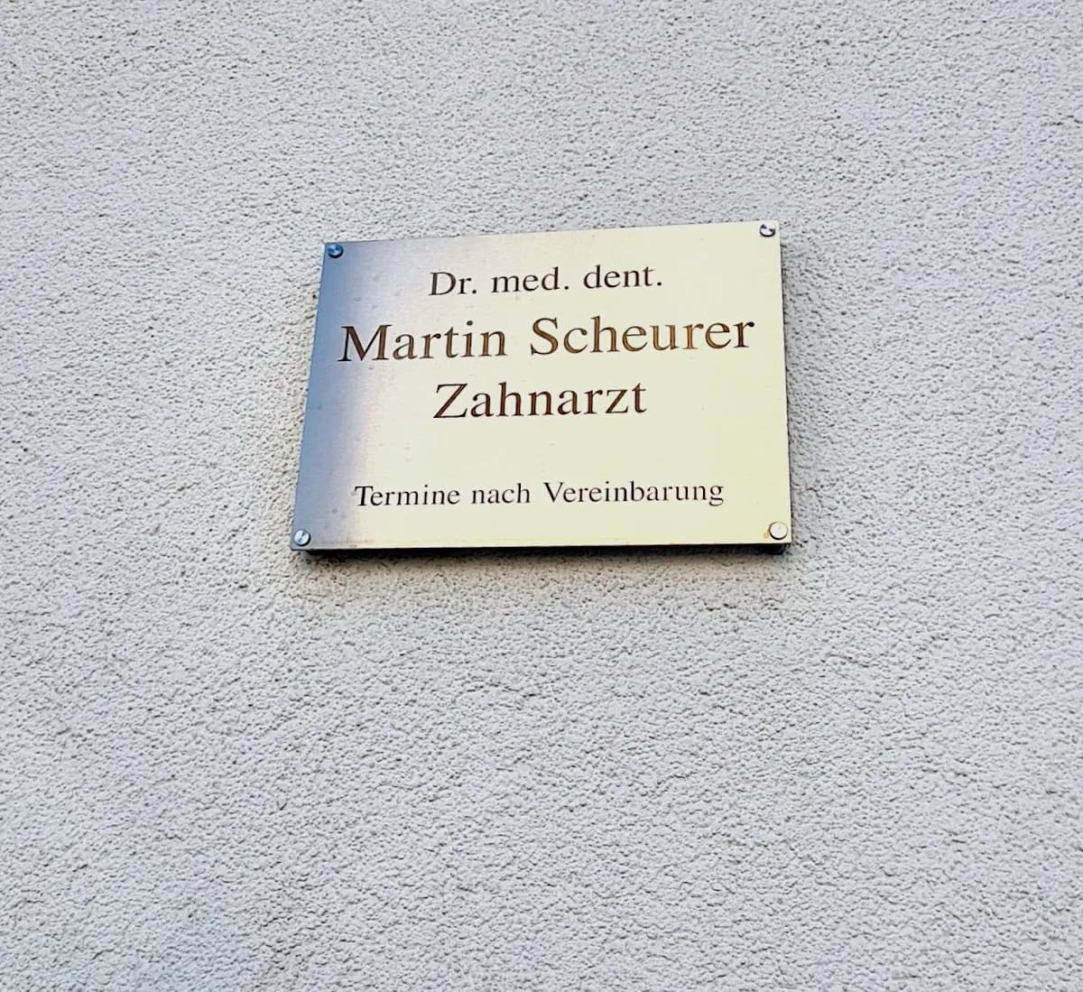 Zahnarzt Dr. Martin Scheurer — Foto aus dem Google-Eintrag der Praxis