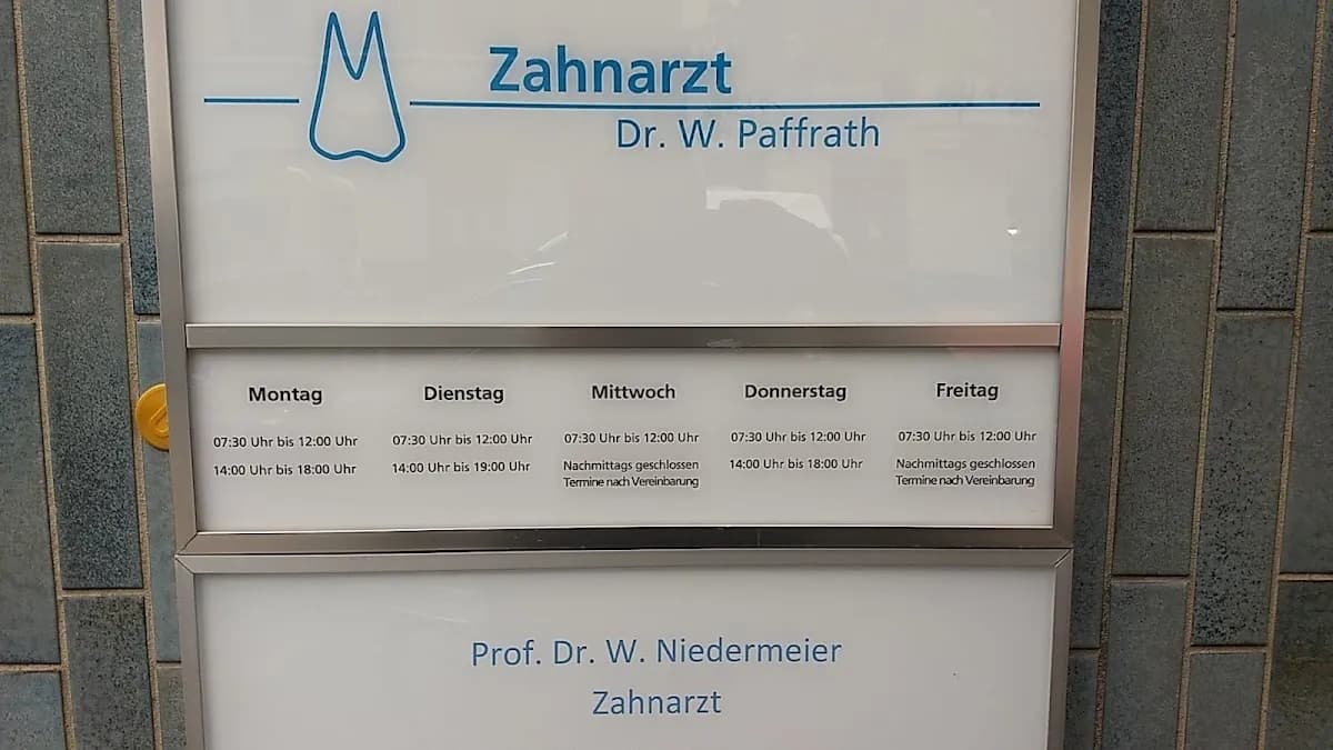 Zahnarzt Dr. Paffrath Köln — Foto aus dem Google-Eintrag der Praxis