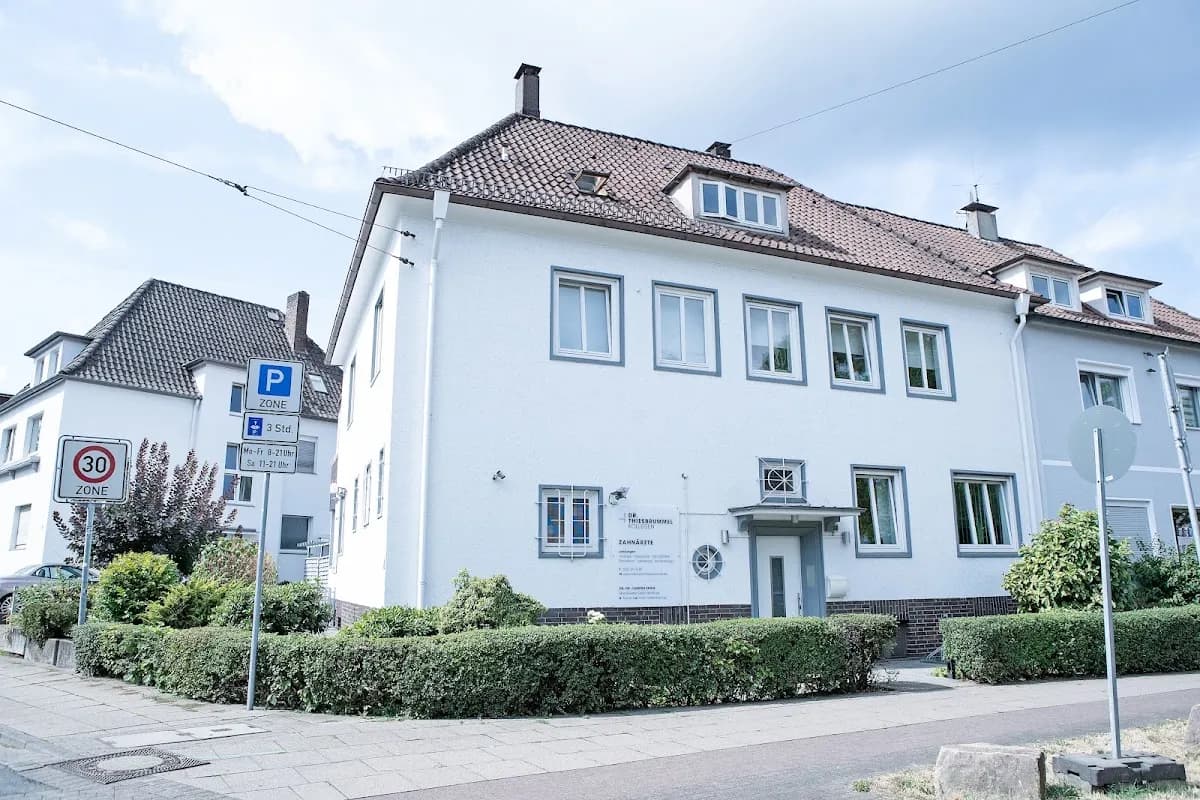 Zahnarzt Dr. Thiesbrummel & Kollegen — Foto aus dem Google-Eintrag der Praxis