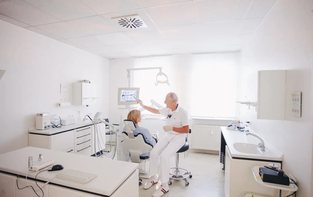Zahnarzt Dr. Walter Herrmann in Stuttgart-Vaihingen — Foto aus dem Google-Eintrag der Praxis