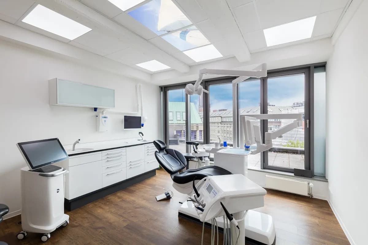 Zahnarzt Hamburg - Dental21 — Foto aus dem Google-Eintrag der Praxis
