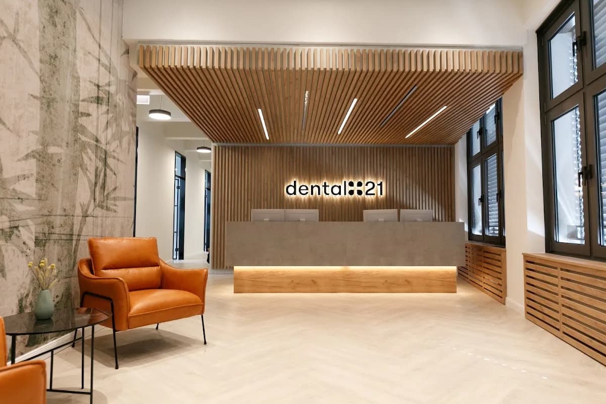 Zahnarzt Hamburg - Dental21 (ehemals MVZ Dentalzentrum Hamburg Gänsemarkt GmbH) — Foto aus dem Google-Eintrag der Praxis