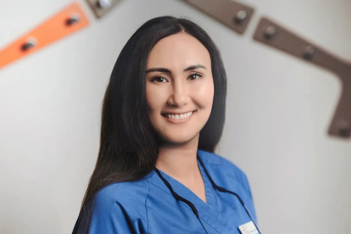Zahnarzt Hanau, Praxis für Zahnheilkunde mainDENTtis, Dr. Aigerim Schesni — Foto aus dem Google-Eintrag der Praxis