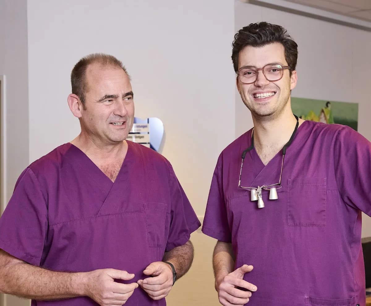 Zahnarzt Joachim Hansmann ehemals Tobias D. Spitzmüller | Zahnarzt Hamburg Bramfeld — Foto aus dem Google-Eintrag der Praxis
