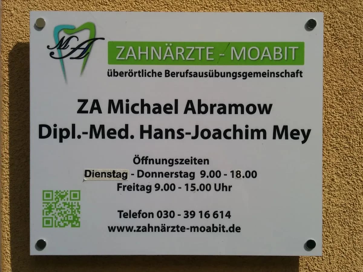 Zahnarzt Michael Abramow 10555 Berlin — Foto aus dem Google-Eintrag der Praxis