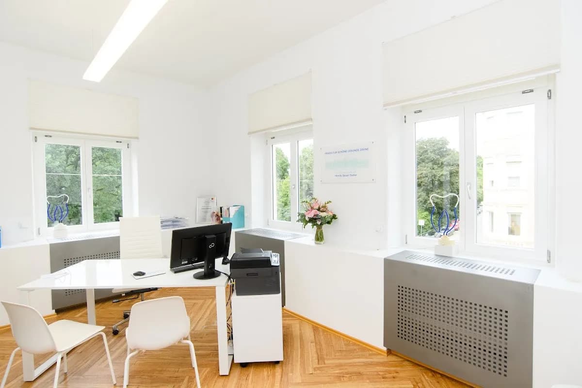 Zahnarzt München Haidhausen | Dr. Henrik Bauer-Textor — Foto aus dem Google-Eintrag der Praxis