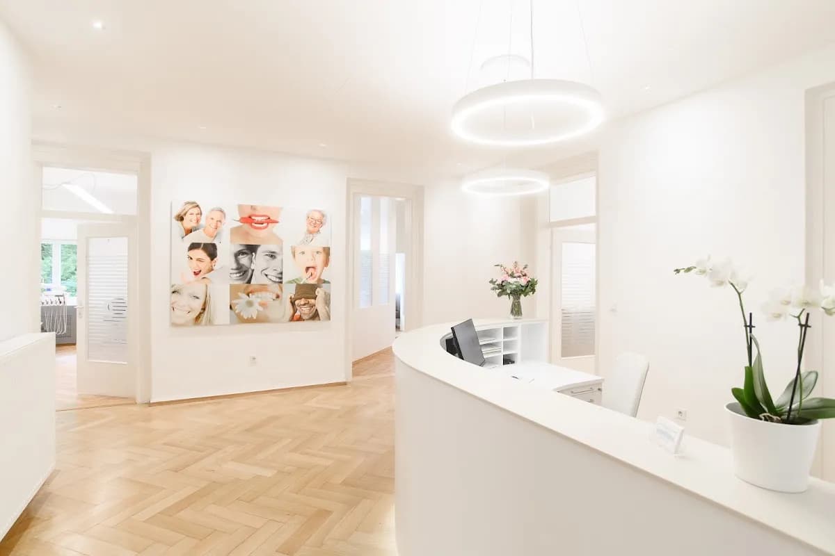 Zahnarzt München Haidhausen | Dr. Henrik Bauer-Textor — Foto aus dem Google-Eintrag der Praxis