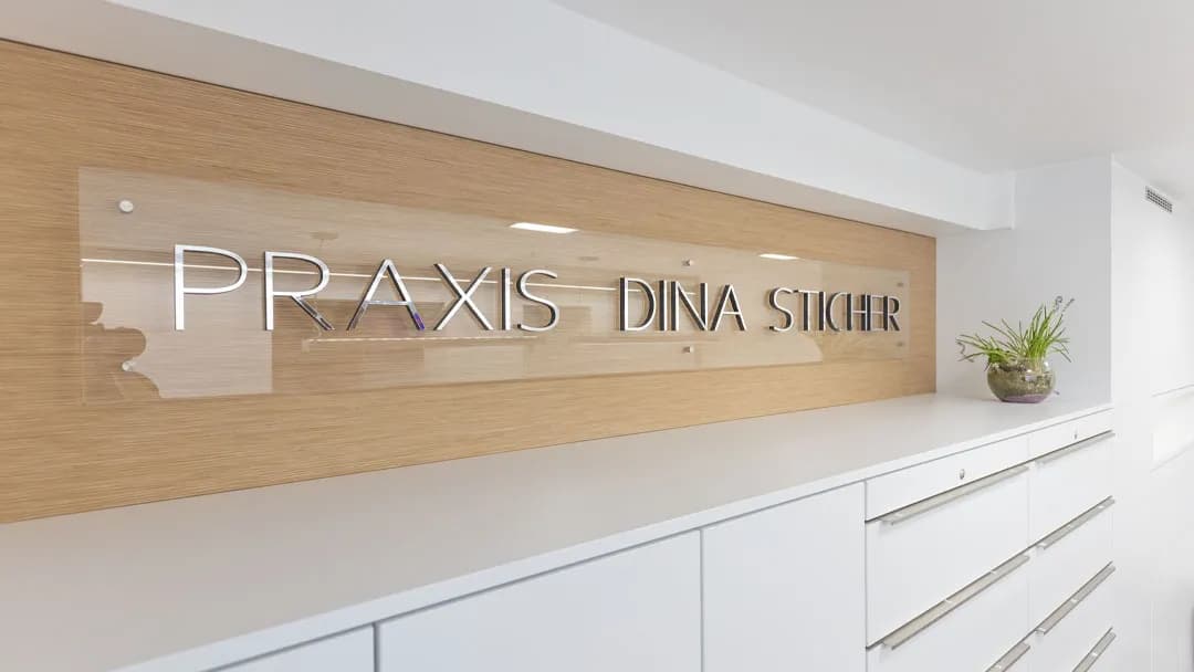 Zahnarzt Neuperlach | Dina Sticher — Foto aus dem Google-Eintrag der Praxis