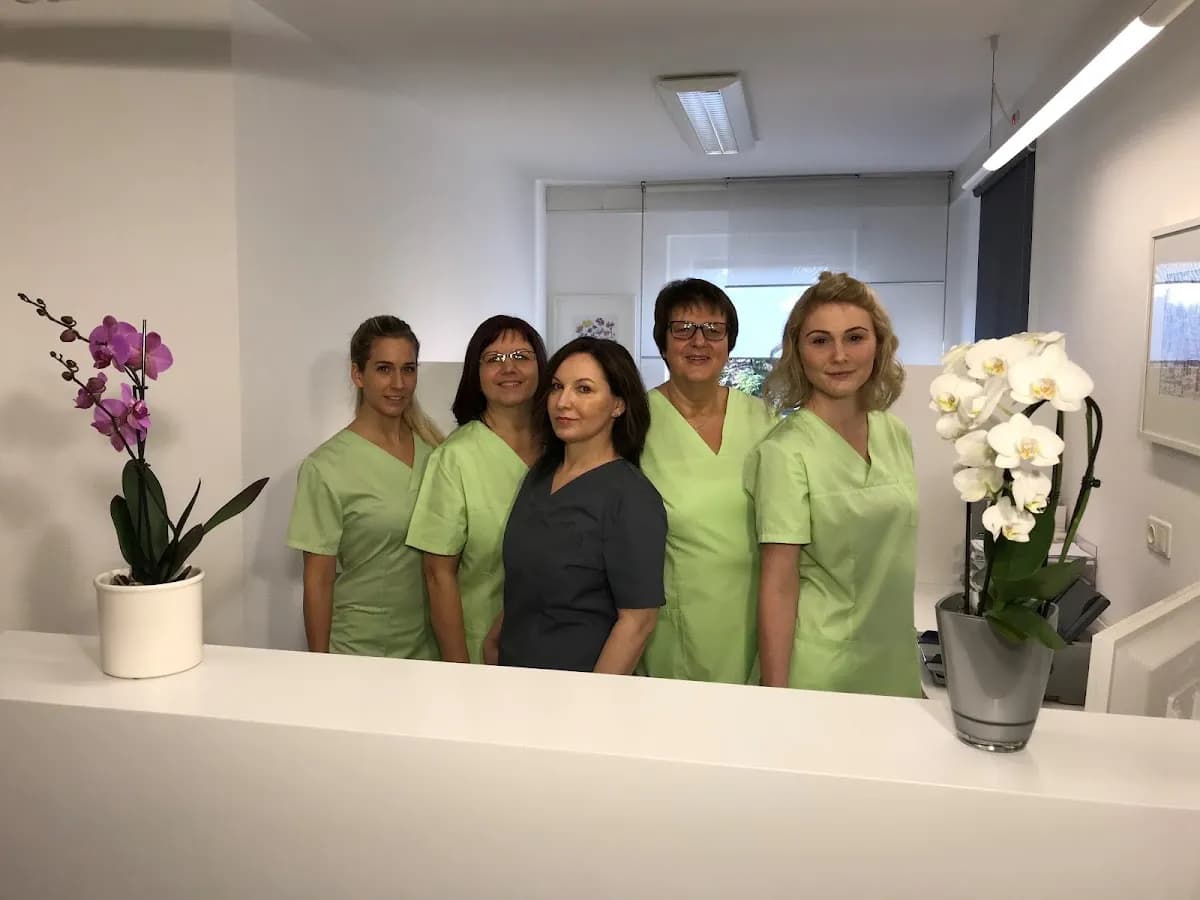 Zahnarzt Praxis Frau Dr. med. Lavinia Romani — Foto aus dem Google-Eintrag der Praxis