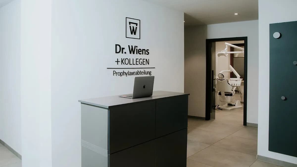 Zahnarzt Praxis Herr Dr. med. Daniel Wiens — Foto aus dem Google-Eintrag der Praxis