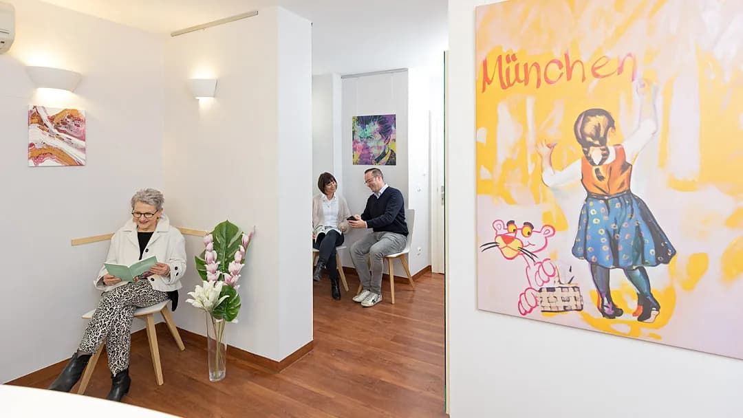 Zahnarzt Schwabing LEO 48 - Behnoush Karbasi — Foto aus dem Google-Eintrag der Praxis