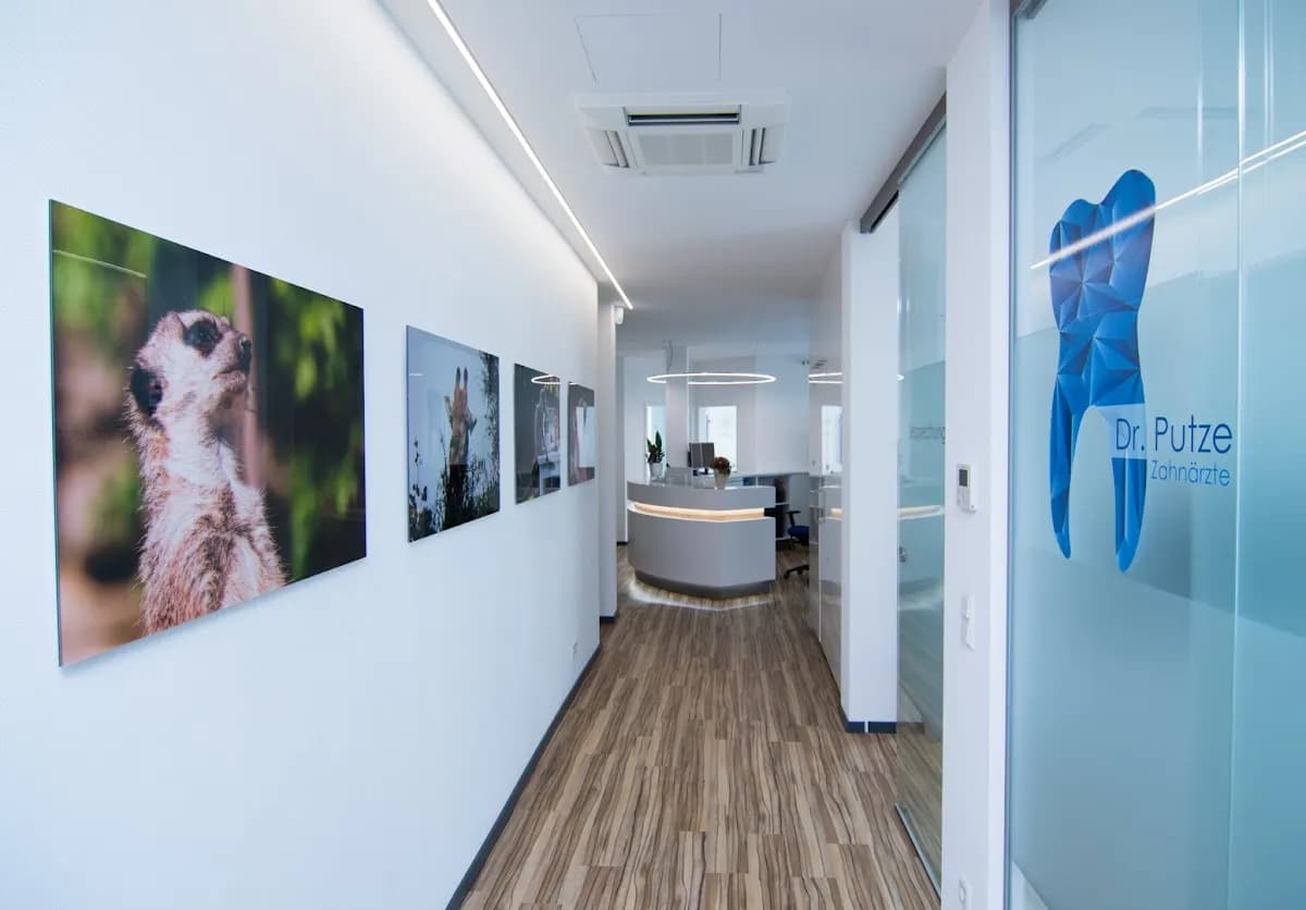 Zahnarzt Stuttgart - Praxis Dr. Putze — Foto aus dem Google-Eintrag der Praxis