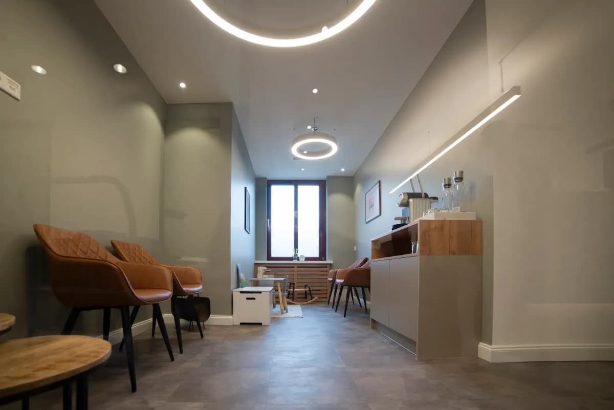 Zahnarzt Wiesbaden Dental21 — Foto aus dem Google-Eintrag der Praxis