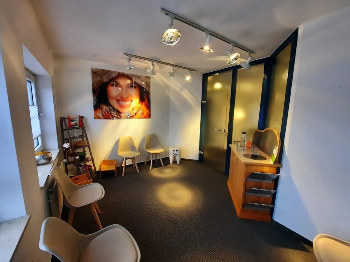 Zahnärzte am Campus — Foto aus dem Google-Eintrag der Praxis