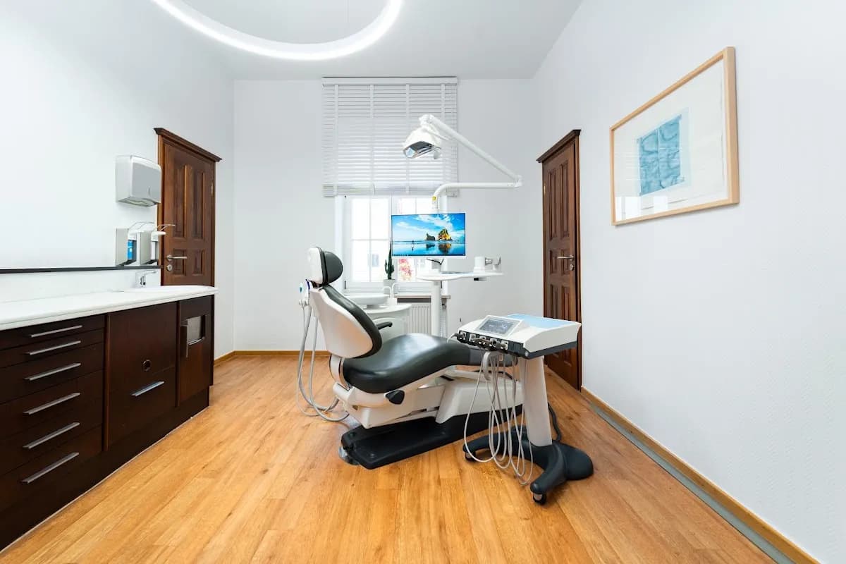 Zahnärzte am Kaiserplatz - Dr. Ohling — Foto aus dem Google-Eintrag der Praxis