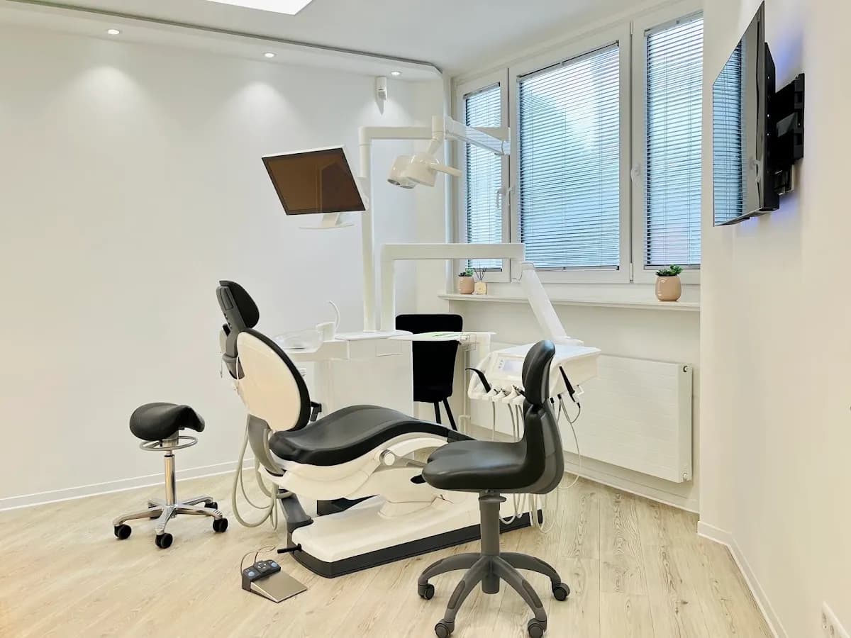 Zahnärzte am Küchengarten Dr. Aaron Boruchov & Kollegen — Foto aus dem Google-Eintrag der Praxis