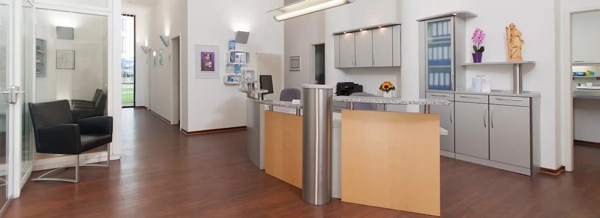Zahnärzte City West — Foto aus dem Google-Eintrag der Praxis
