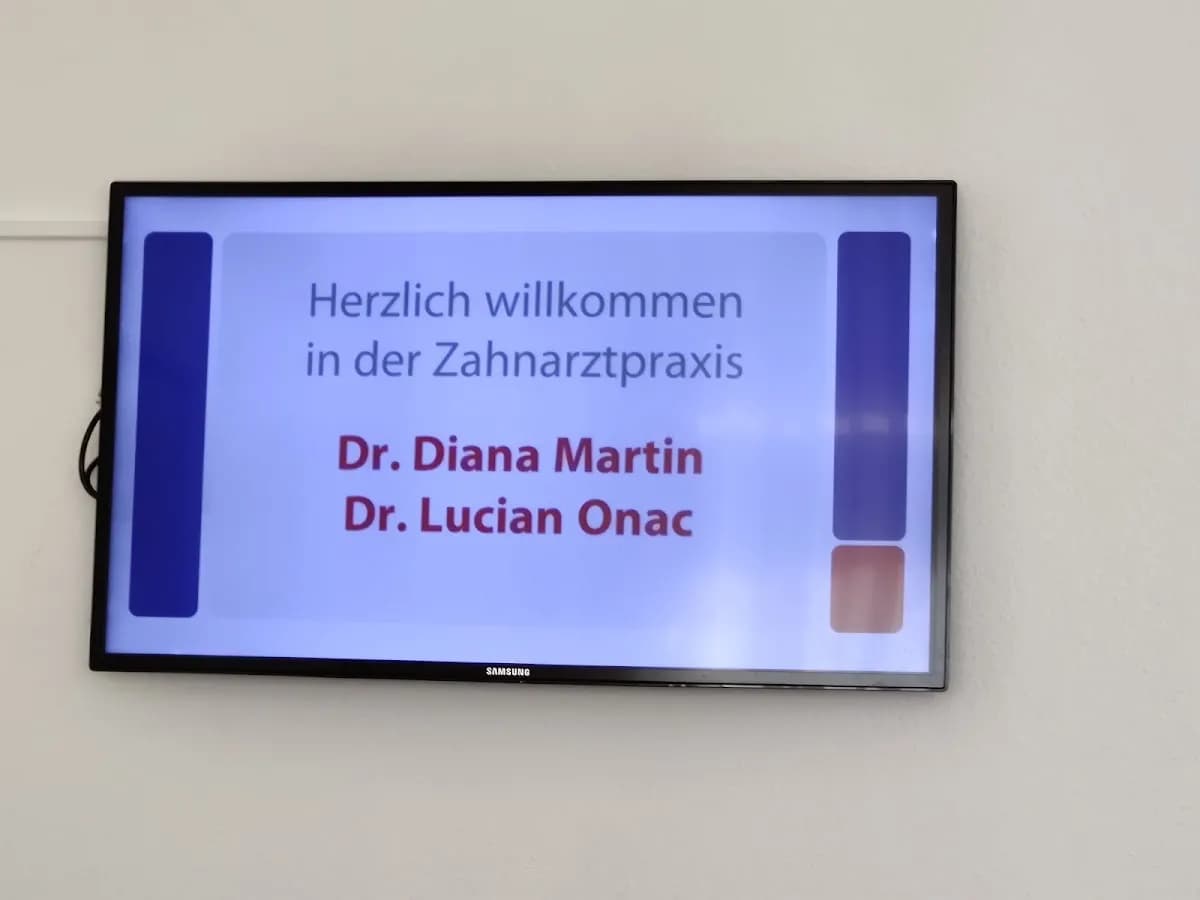 Zahnärzte Dr. Diana Martin und Dr. Lucian Mircea Onac — Foto aus dem Google-Eintrag der Praxis